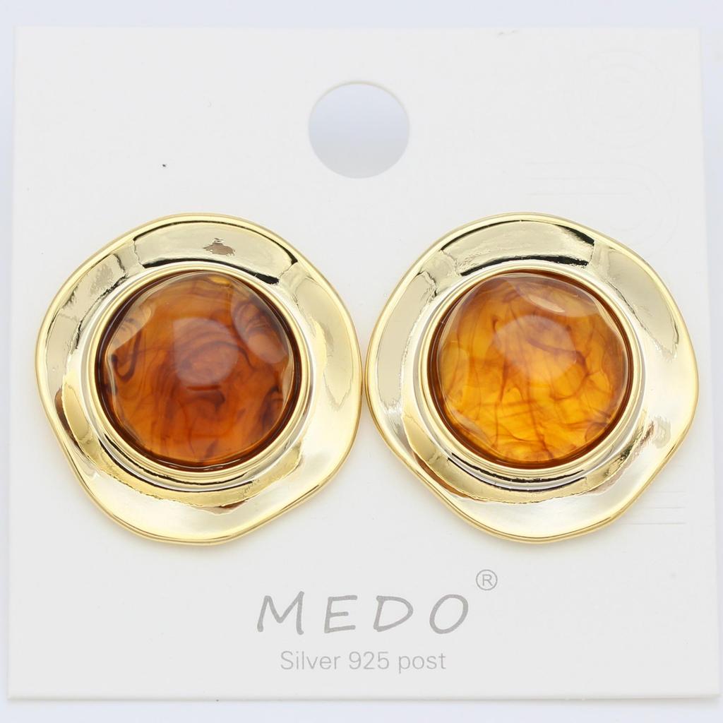 Hong Kong Retro Pearl Stud Earrings with S925 Silver Needle