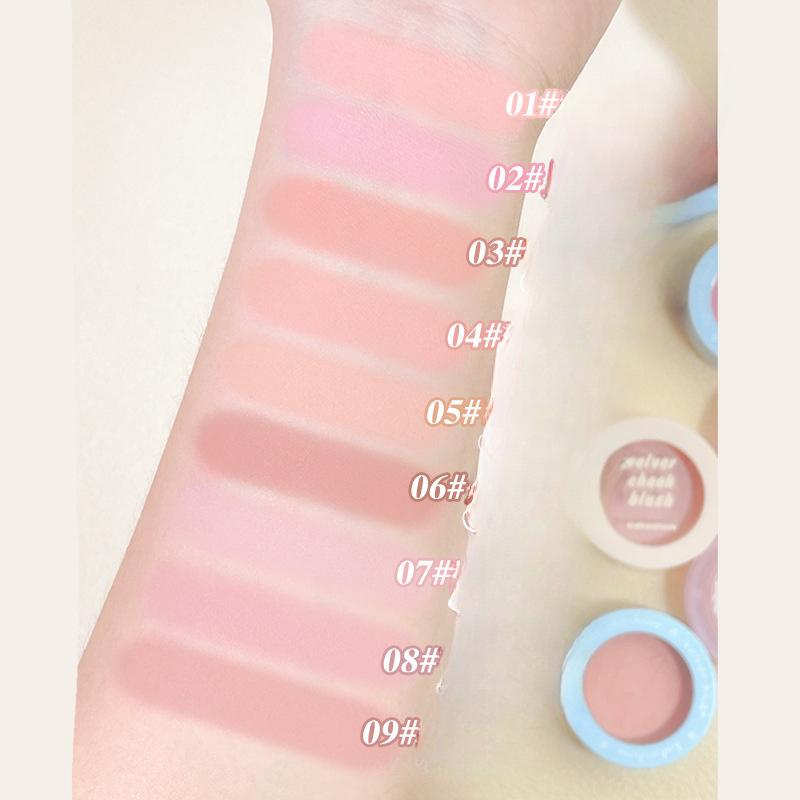 Velvet Blush Nine Colours Kolekcja wiosenna Rozświetlający cień do powiek w kolorze Ambience