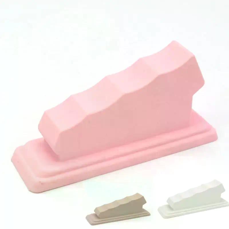 1 PCS Soft Silicone Nail Art Finger Support Stand Rest Holder for Gel Polish 3D Painting Drawing Coating Nail Salon Accessories