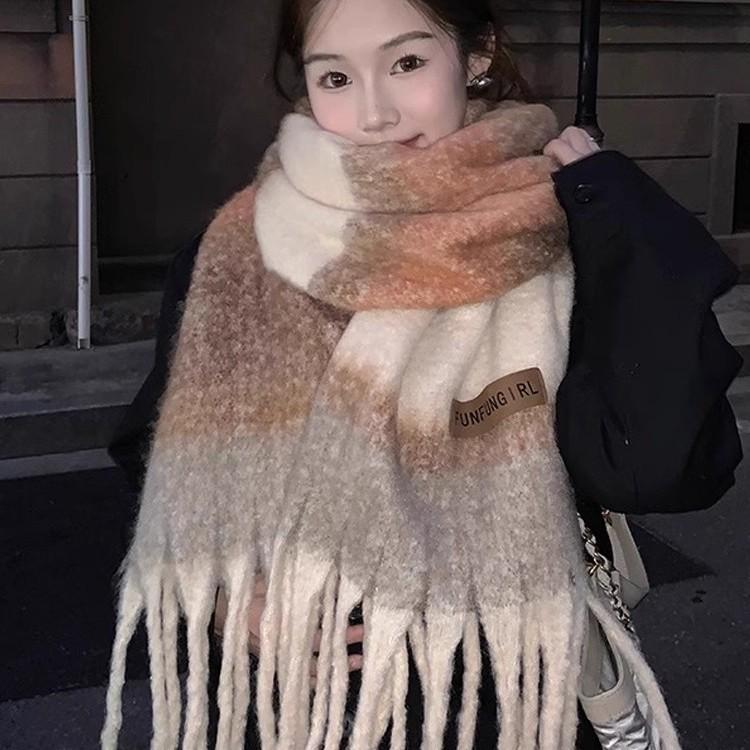 2025 Retro Striped Gradient Scarf: Thickened Warm Neck Warmer for Women