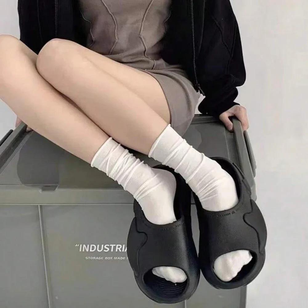 10 Pairs Women Mid Length Socks Trendy Versatile Black White Solid Colors Soft Comfortable Lightweight Breathable Casual Socks