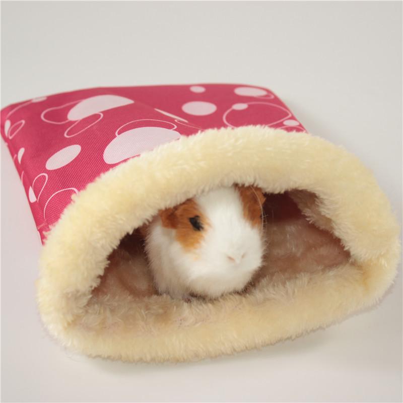 Cozy Cotton Nest for Small Pets: Warm Sleeping Bag for Hamsters, Guinea Pigs, Chinchillas, Hedgehogs, and Squirrels