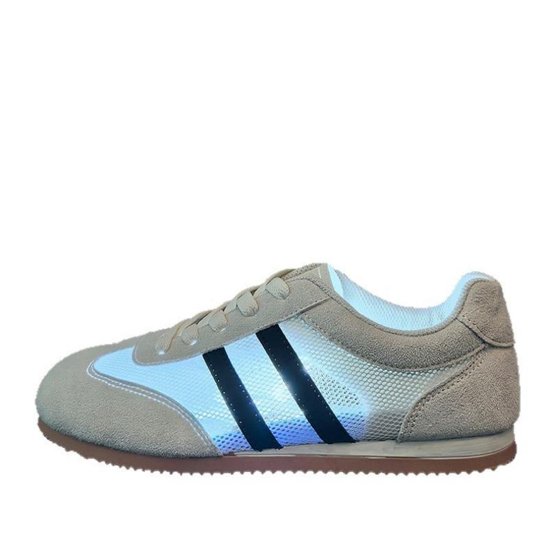 Red women's new summer thin breathable little white shoes lightweight board shoes flat mesh shoes