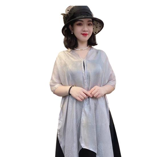 Summer Shawl V-Neck Buttons Placket Lightweight Sun Protection Versatile Beach Shawl Solid Color Vacation Sunscreen Shawl