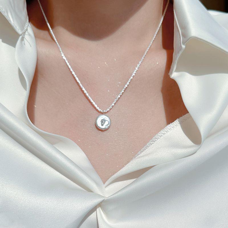 Barock Geformte Süßwasserperlen Halskette Mode Design Sinn Kupfer Silber Beschichtet Funkelnde Schlüsselbein Kette Freundin Geschenk