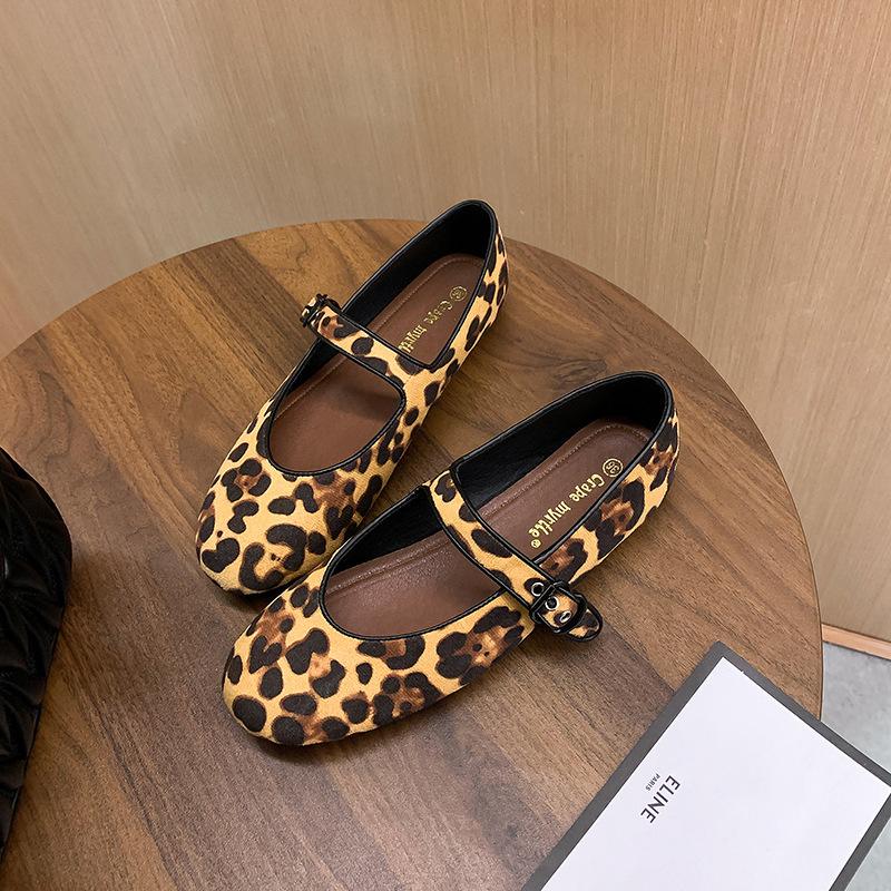 The same style, niche retro flat bottom round head leopard print light mouth single shoes women's ballet Mary Jane shoes women's single shoes