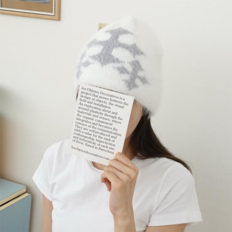 Women's and Men's Grunge Contrast Beanie
