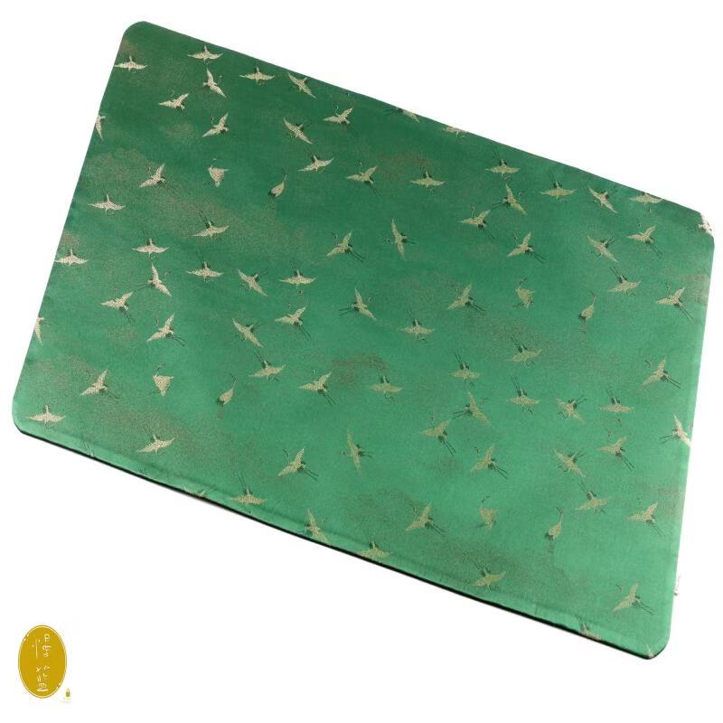 Handun Xiangyunsha Silk Tea Mat - Auspicious Cranes