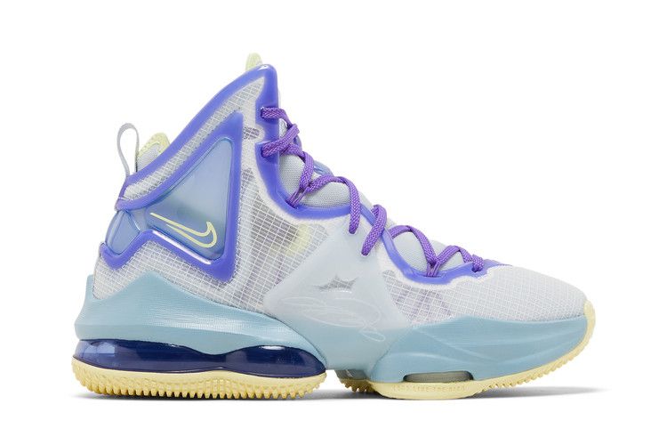 Nike LeBron 19 GS 'Easter'