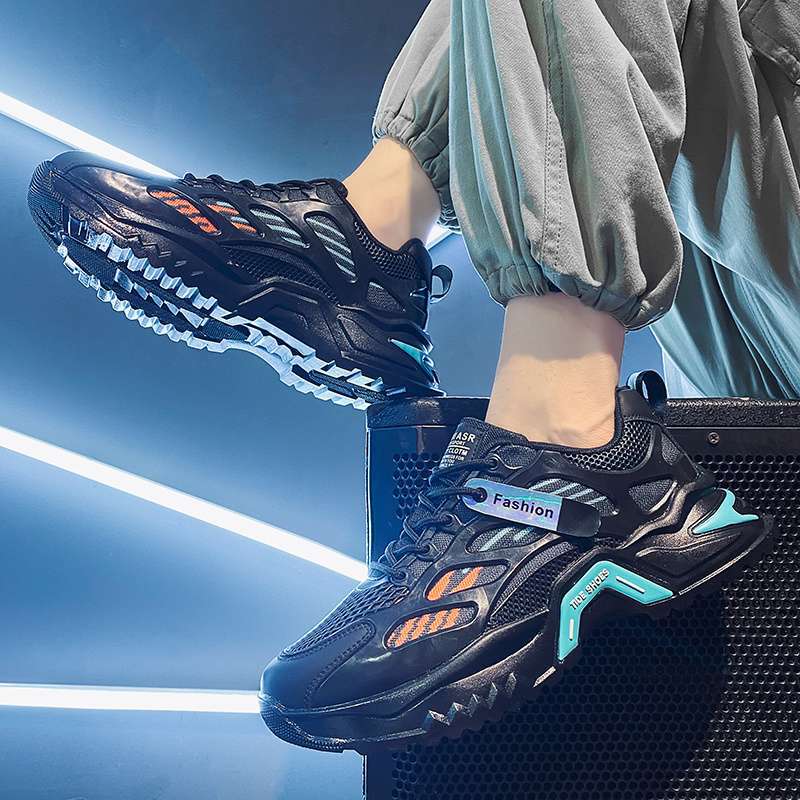 Men's shoes summer breathable 2025 new versatile mesh sports casual running heightening black dad ins trendy shoes