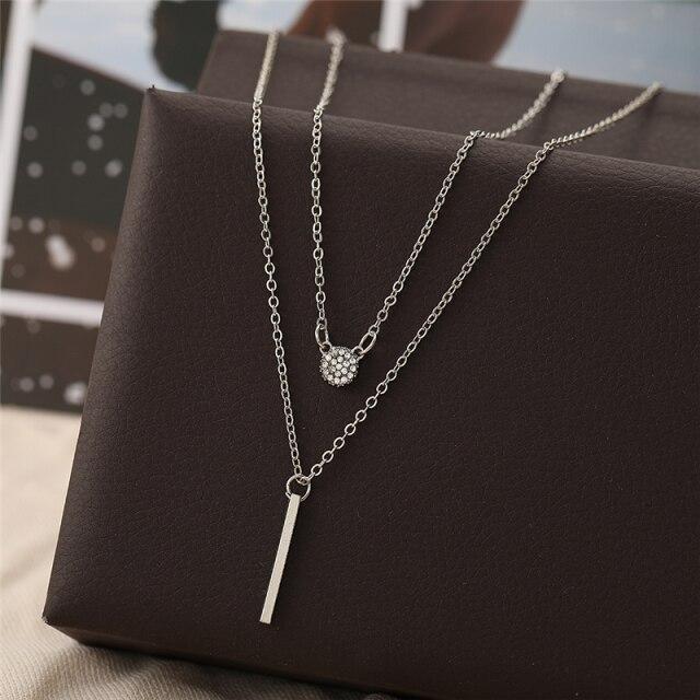 17KM Punk Gold Multilayered Necklace for Women Vintage Silver Color Geometric Round Pendant Necklaces Butterfly Choker Jewelry