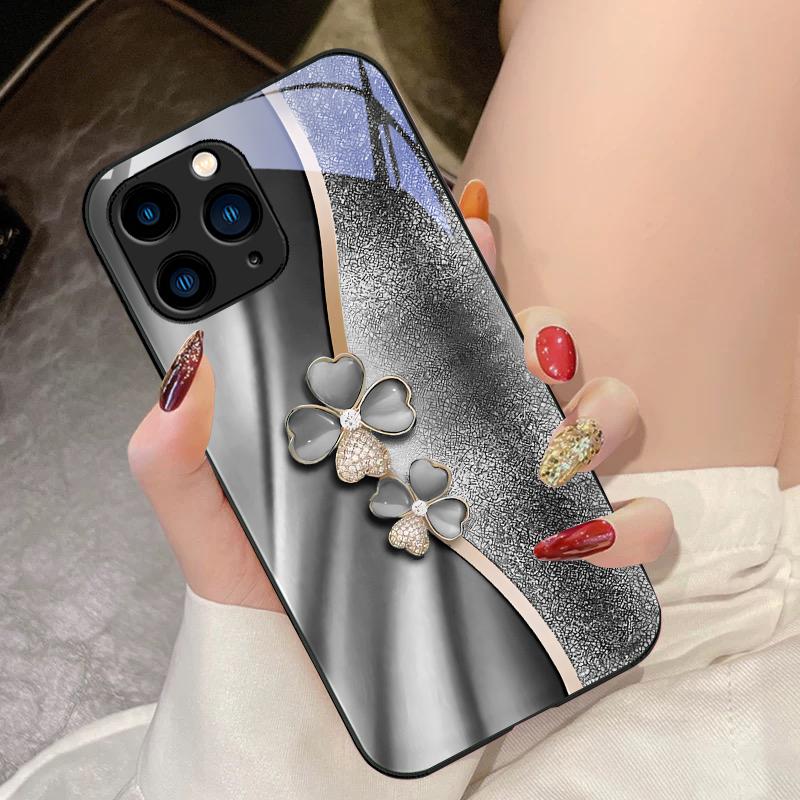Luxuriöses vierblättriges Kleeblatt für iPhone 16 Pro Max 15 Pro 14 13 12 Mini 11 XS Max XR 7 8 Plus SE 2022 Handyhülle aus gehärtetem Glas