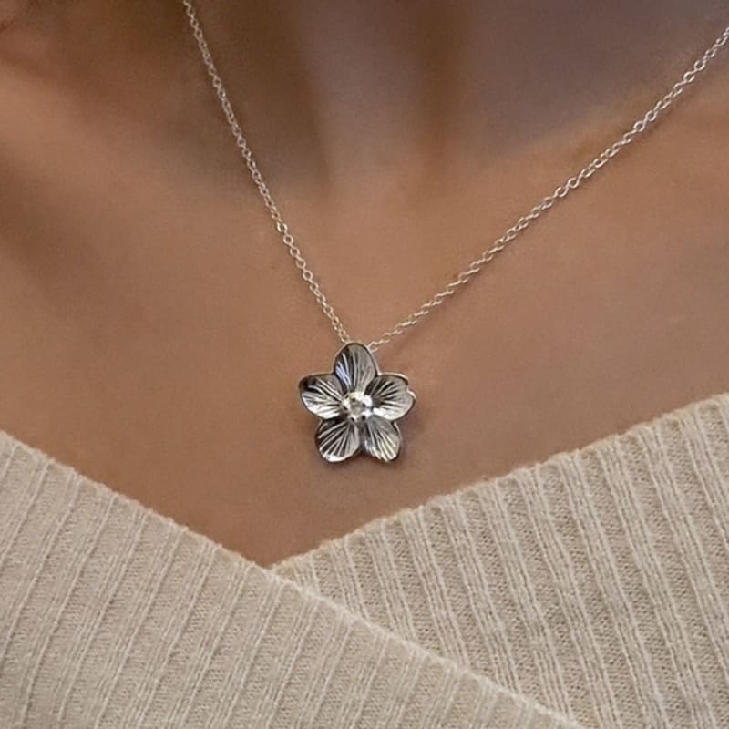 Atelier Darin Grass of Parnassus Necklace