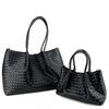 Geantă de umăr din piele împletită pentru femei Plic structurat Crossbody din piele naturală de vacă Mărimi mari și mici
