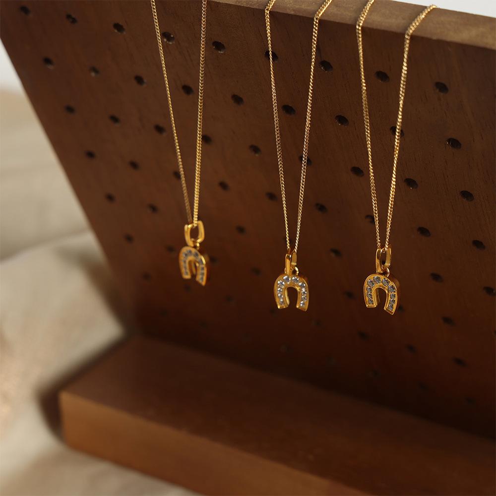 Style Fashion Personalized Collarbone Chain Horseshoe Print Key 18K Gold Pendant Necklace Jewelry