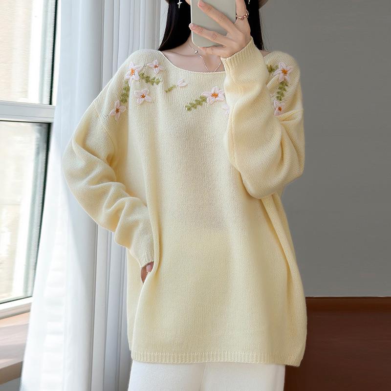 2026 Autumn/Winter Women's Embroidered Floral Wool One-Shoulder Sweater Top
