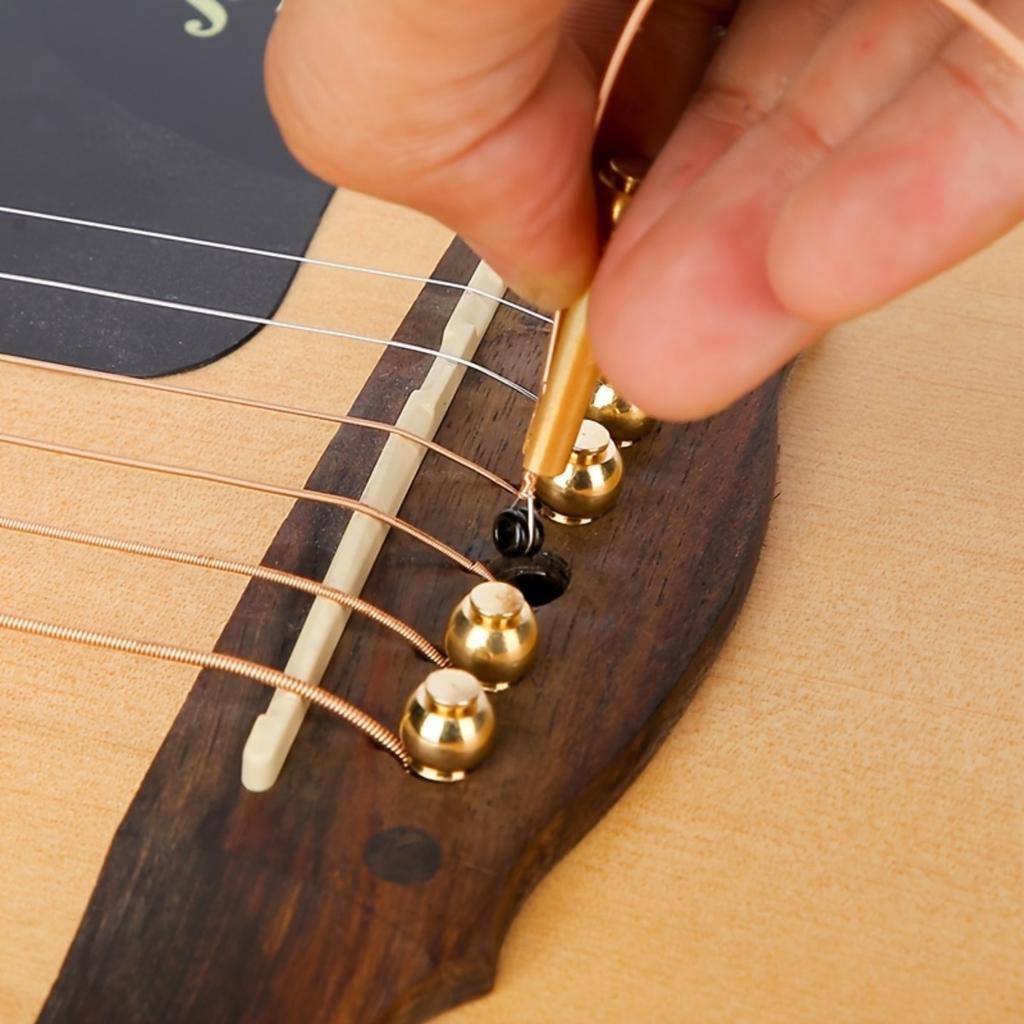 Cheville de chevalet de guitare acoustique Clou de cordes de guitare Laiton Cuivre massif Avec extracteur de cheville de chevalet de guitare