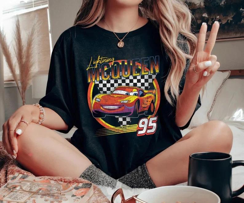 Pixar Cars Lightning McQueen Vintage Race Graphic TShirt S