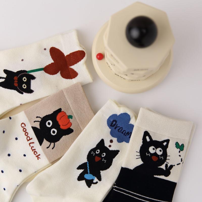 1 Paar lässige bequeme süße Katzen-Cartoon-Socken Damenmode vielseitige Mittelschaftsocken elegante einfache Damensocken