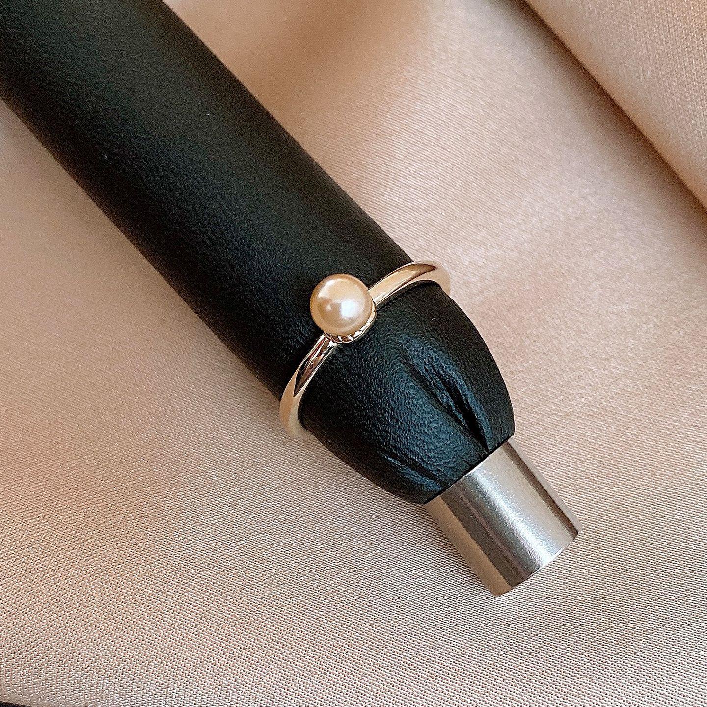 Vintage medieval zircon geometric hollow butterfly ring ring exquisite simple jewelry