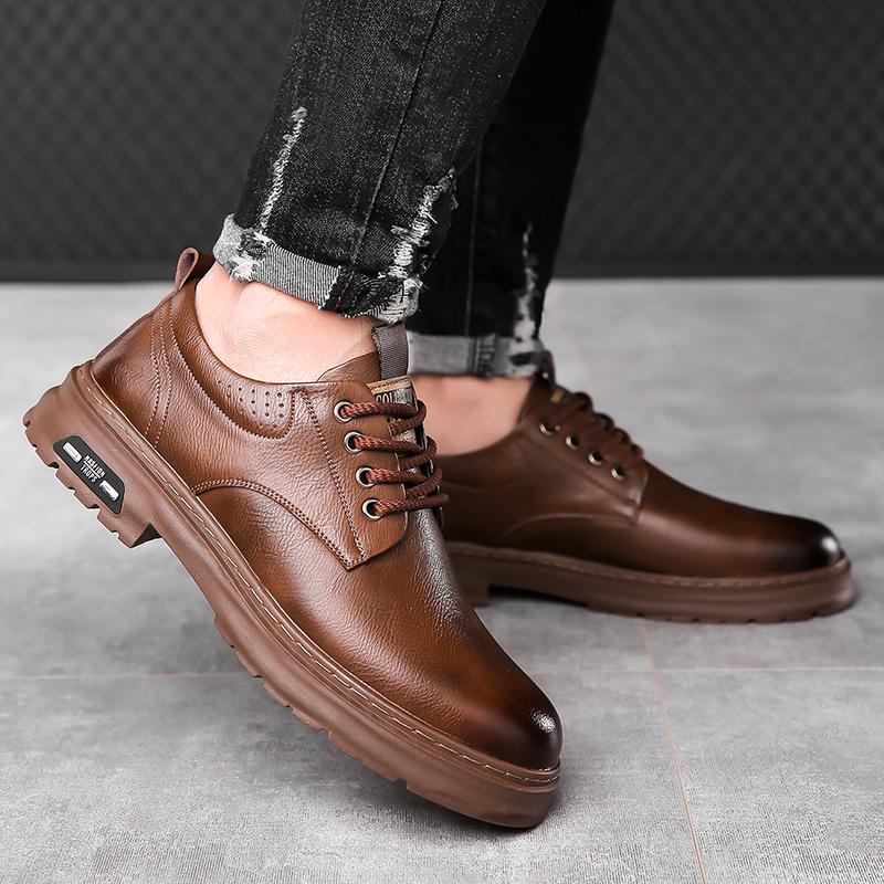 Mens Low Cut Casual Shoes Genuine Leather British Retro Style Business Casual Soft Sole Big Head Work Boots for Spring Autumn
