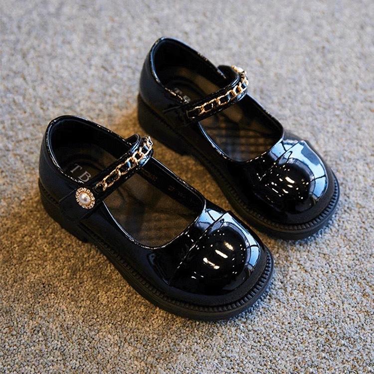 

Туфли для девочек детские туфли принцессы маленькие кожаные туфли 2025 новые одинарные туфли иностранный стиль сокровище девочки весенние с мягкой подошвой Мэри Джейн 36 чёрный