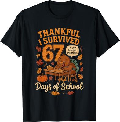 Ich habe 67 Schultage überlebt Lustiges Thanksgiving Herbst Unisex T-Shirt