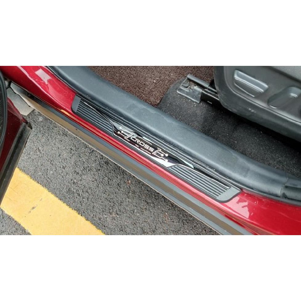 עבור טויוטה קורולה קרוס 2026 אביזרים מגן כיסוי סף דלת פלטה נגד שריטות