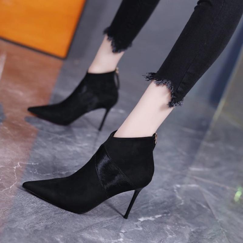 Short Boots 2026 Autumn-winter New Style Pointedtoe Lowheeled Nude Boots with A Back Zipper Large Size Women's Boots
