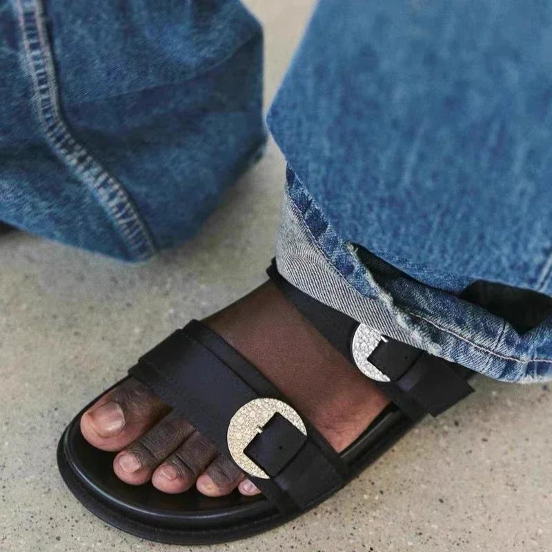 Fashion Bling Bling Rhinestone Buckle Design Flat Slippers Women Fashion Black Round Toe Sandals Summer Comfort Non-slip Beach Sandals