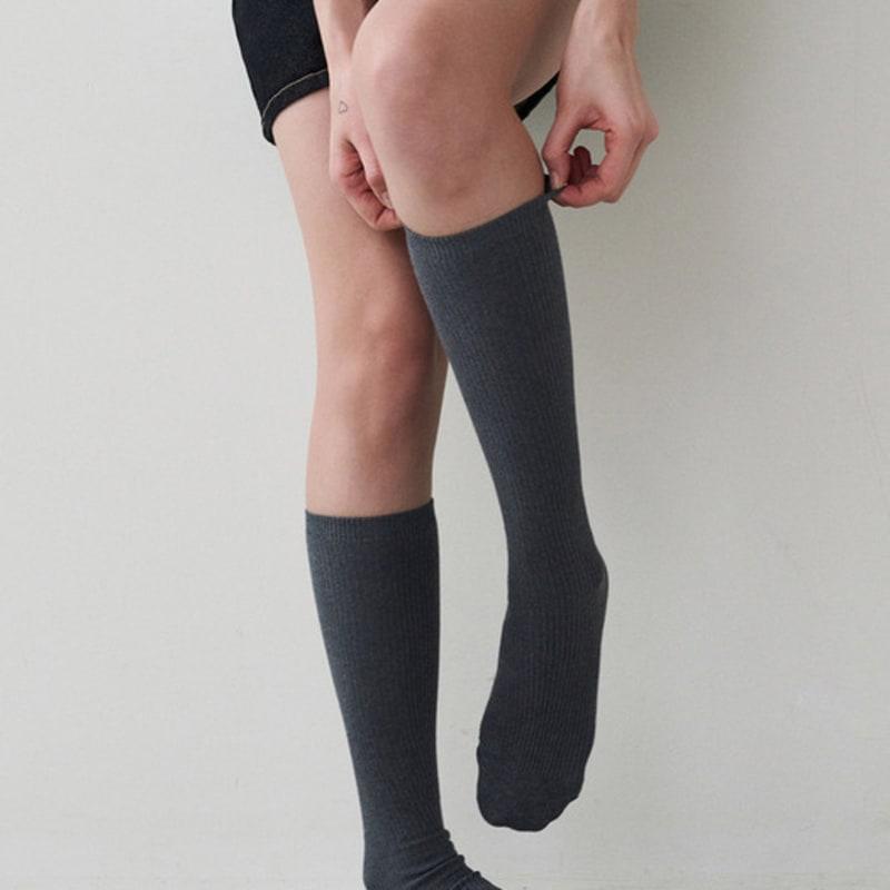 LOEIL Basic Cotton Knee Socks - Charcoal