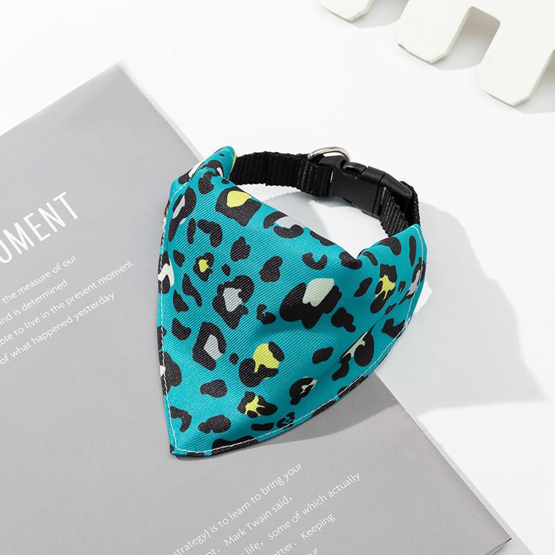 Adjustable Pet Scarf Saliva Towel Dog Bandanas Cat Dog Printed Washable Bow Ties Collar Pet Bibs Triangle Scarf Dogs Accessories (green,S) зелёный