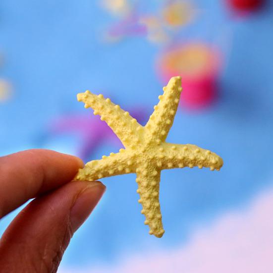 2 Pcs Mini Resin Starfish Ocean Decor Tiny Summer Starfish Figurine for Miniature DIY Crafts Fairy Garden Ornament Beach Party Home Decoration