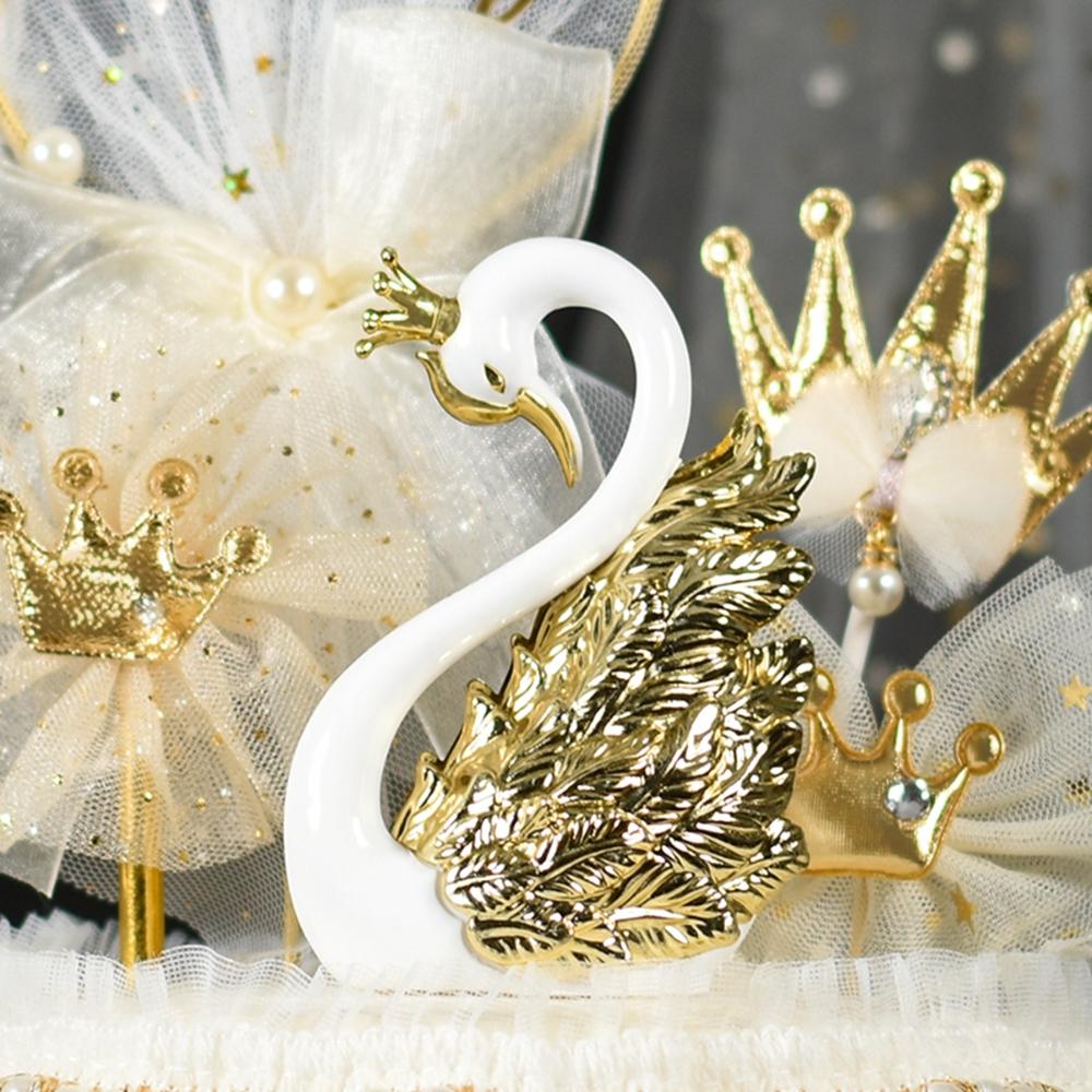 Party Desktop Romantic Table Decorative Miniatures Cake Topper Swan Figurine Anniversary Ornament
