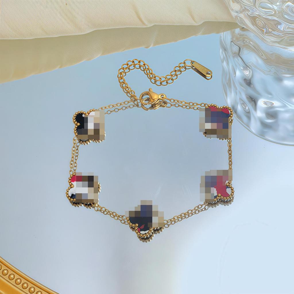 18K Gold Double-sided Lucky Clover Titanium Steel Bracelet Women's Fashion, Non-fading, Versatile, 13mm.