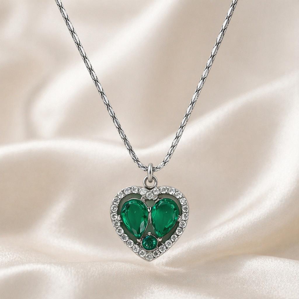 Elegant Women's Stainless Steel Zirconia Heart Necklace