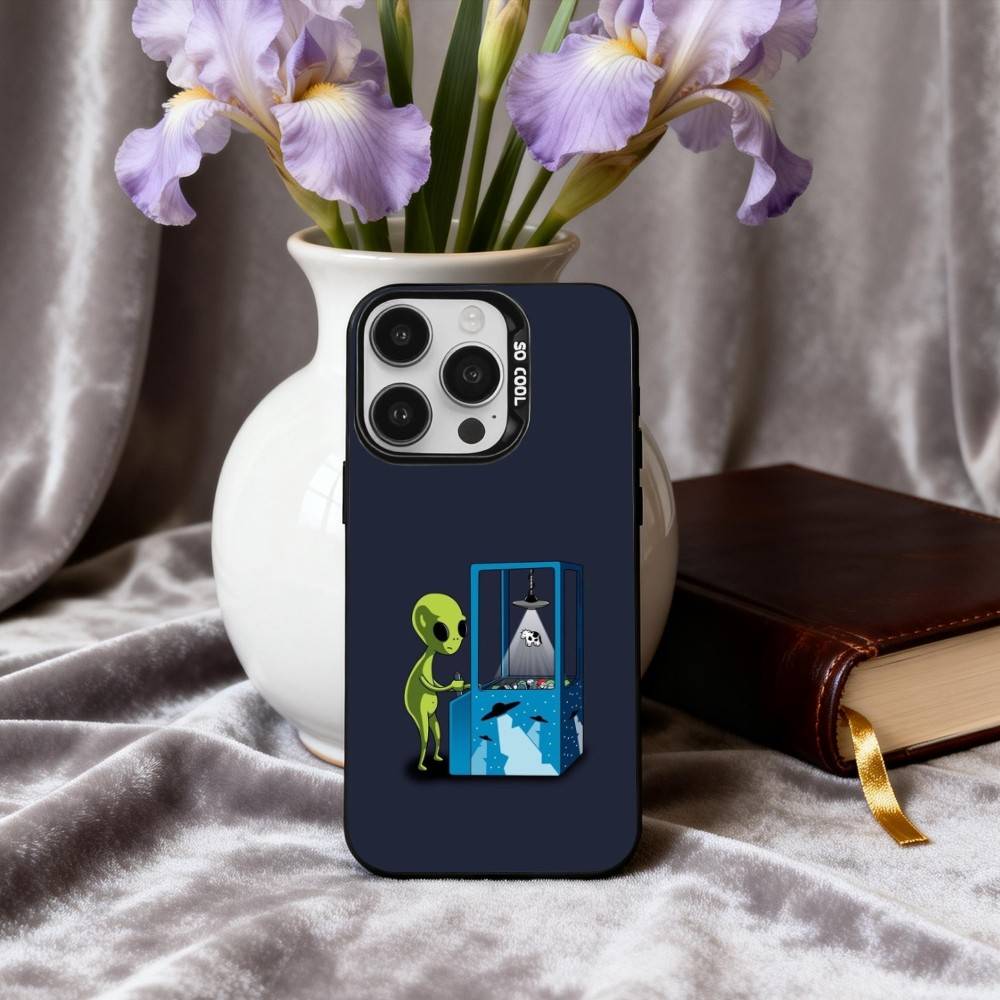 Funny S-Space UFO A-Alien T-Thing Phone Case For iPhone17,16,15,14,13,12,11 Plus,Pro Max Black Candy silver phone case