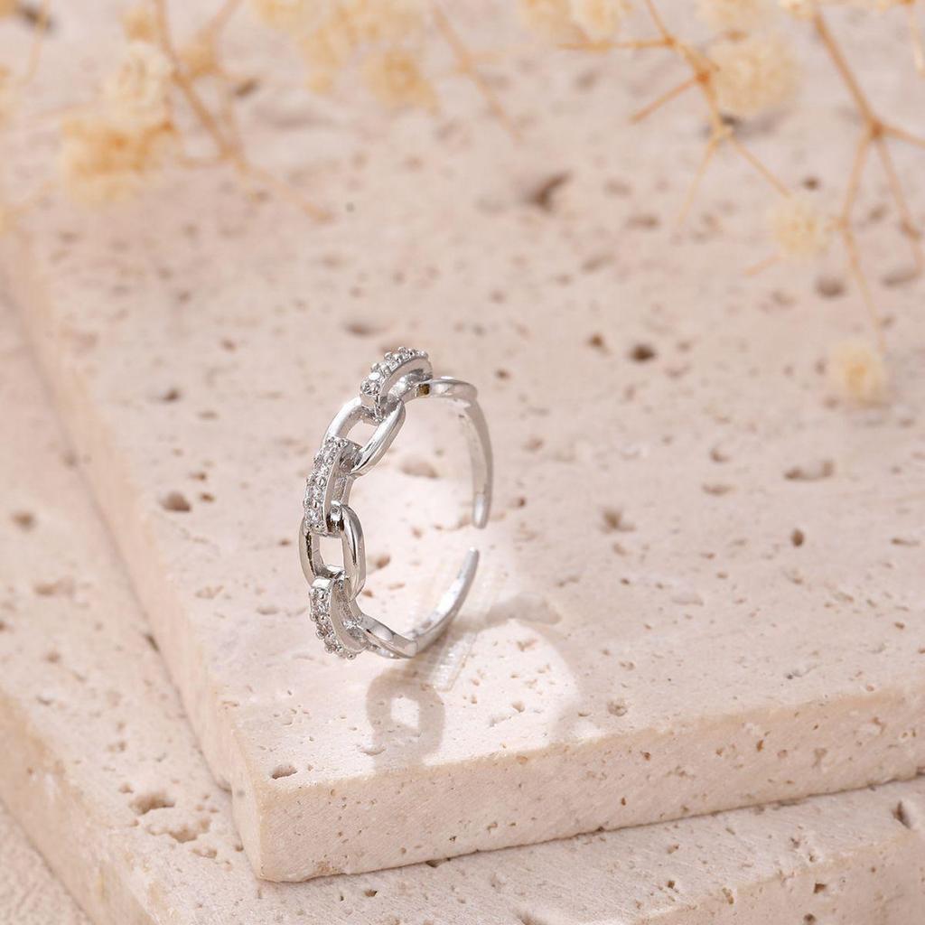 Trendy European & American Micro-Paved Hip-Hop Cuban Chain Ring for Women