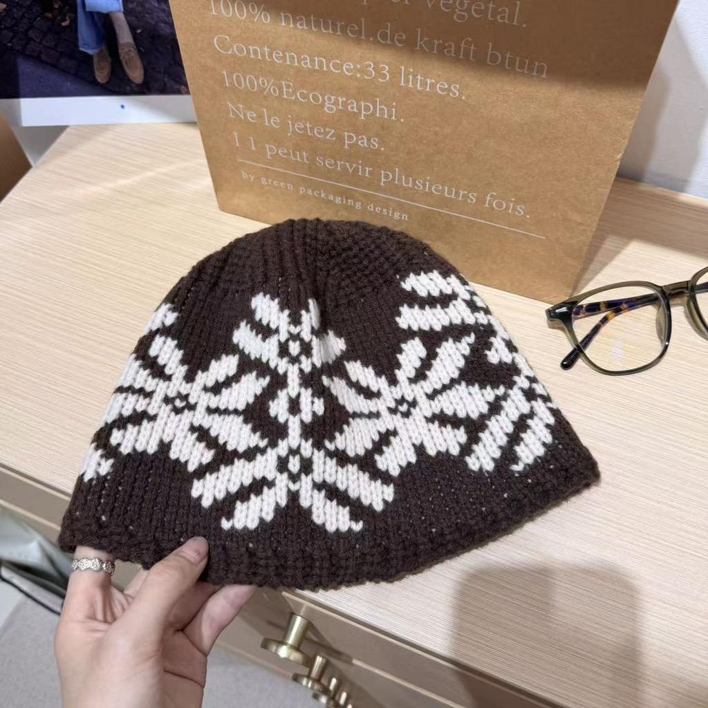 New Christmas knitted hat children's pile hat snowflake retro wool hat autumn and winter thickened warm couple big head circumference