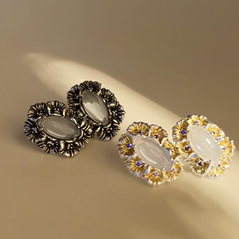 Oval Stud Earrings Women's Elegance Niche Design Sense Earrings Fashion Temperament Earrings Niche High Sense