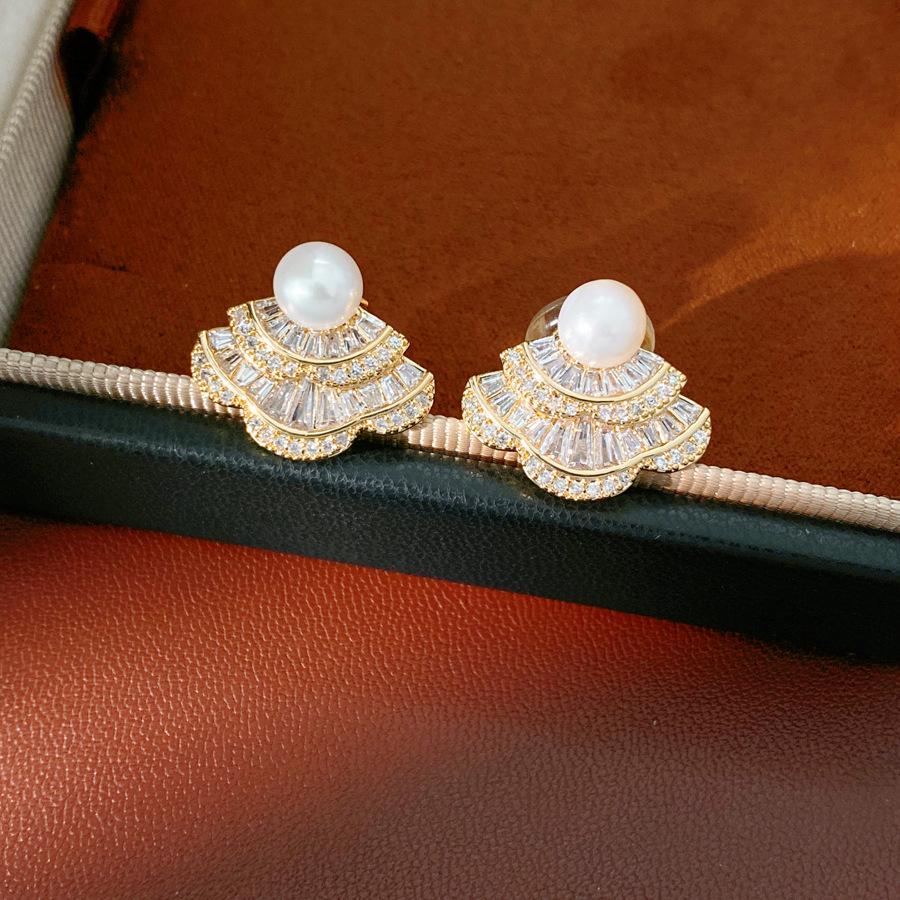 18k Gold Plated Zircon Pearl Ear Clips – French Style, Versatile Luxury Earrings for Women