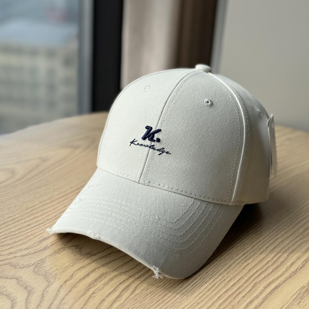Korean-style new letter-embroidered hard-top baseball cap for women2026Versatile and face-slimming, this spring-summer baseball cap is fashionable