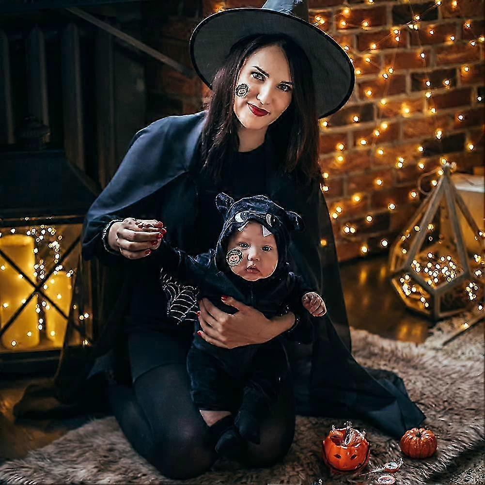 Halloween Stickers - 500 Per Roll with Different Slogan Designs for Halloween