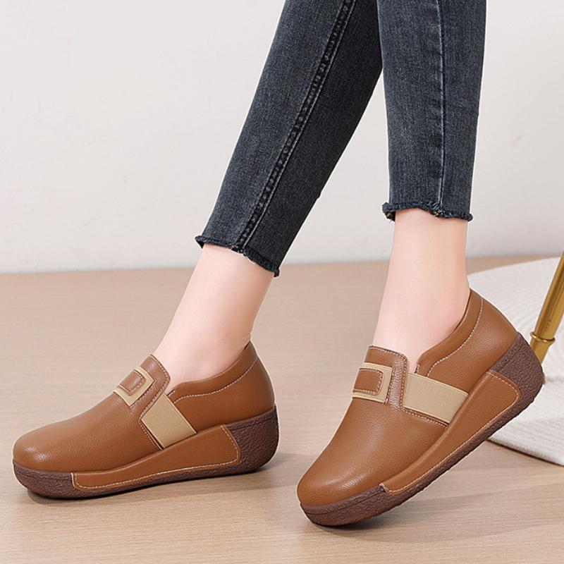 Soft Leather Women Platform Shoes Fashion Wedge Heels Elastic Loafers Elegant Mother Shoes Casual Walking Shoes