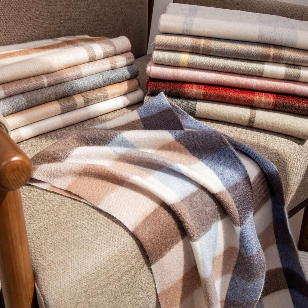 Autumn and Winter Cashmere Scarves Classic British Style Women's High End Soft Scarf Men's Shawl Warm Scarf