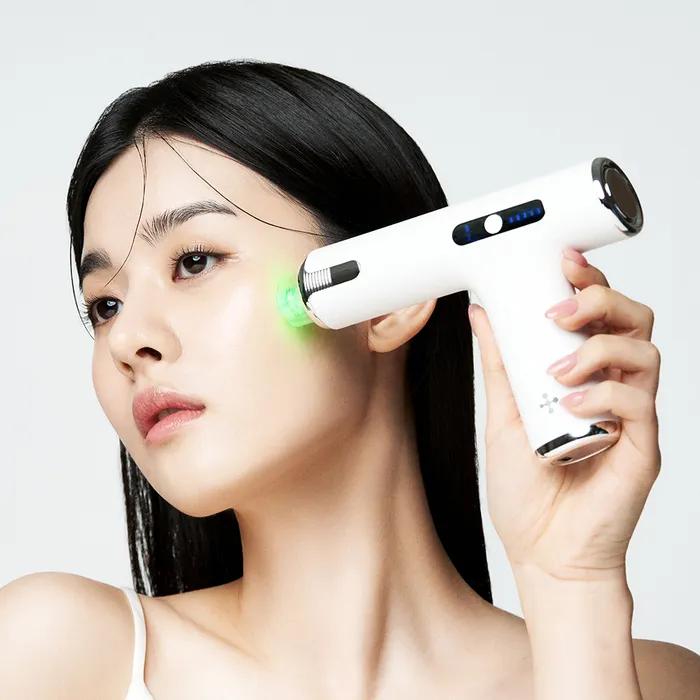 

Melitton Дробовик и Ампула 2.0 LED Тонизирование Уход за Пигментацией Melitton Shotgun (Ampule 2.0 + Cartridge 4ea)