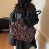 Retro Largecapacity Leopard Print Bag Women's New Autumn and Winter Commuter Shoulder Bag College Student Class Tote Bag