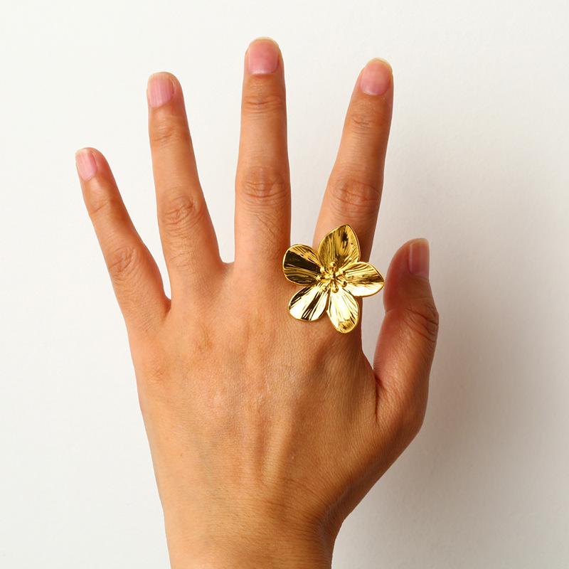 French Retro 18K Gold PVD Stainless Steel Flower Open Ring for Women