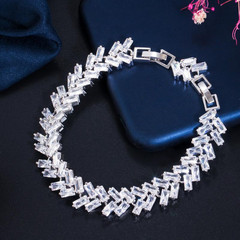 S0173 Popular Hand Jewelry Full Of Zircon Simple Platinum Plated Bracelet