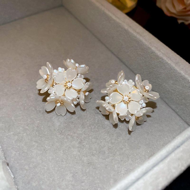 French Silver Needle Diamond Pearl Pendant Earrings Light Luxury Delicate Personality Earrings Design Sense Niche Earrings Women